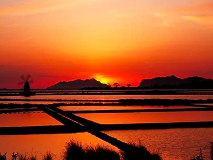 马尔萨拉Sunrise Stagnone - Kitesurf Spot住宿加早餐旅馆 外观 照片